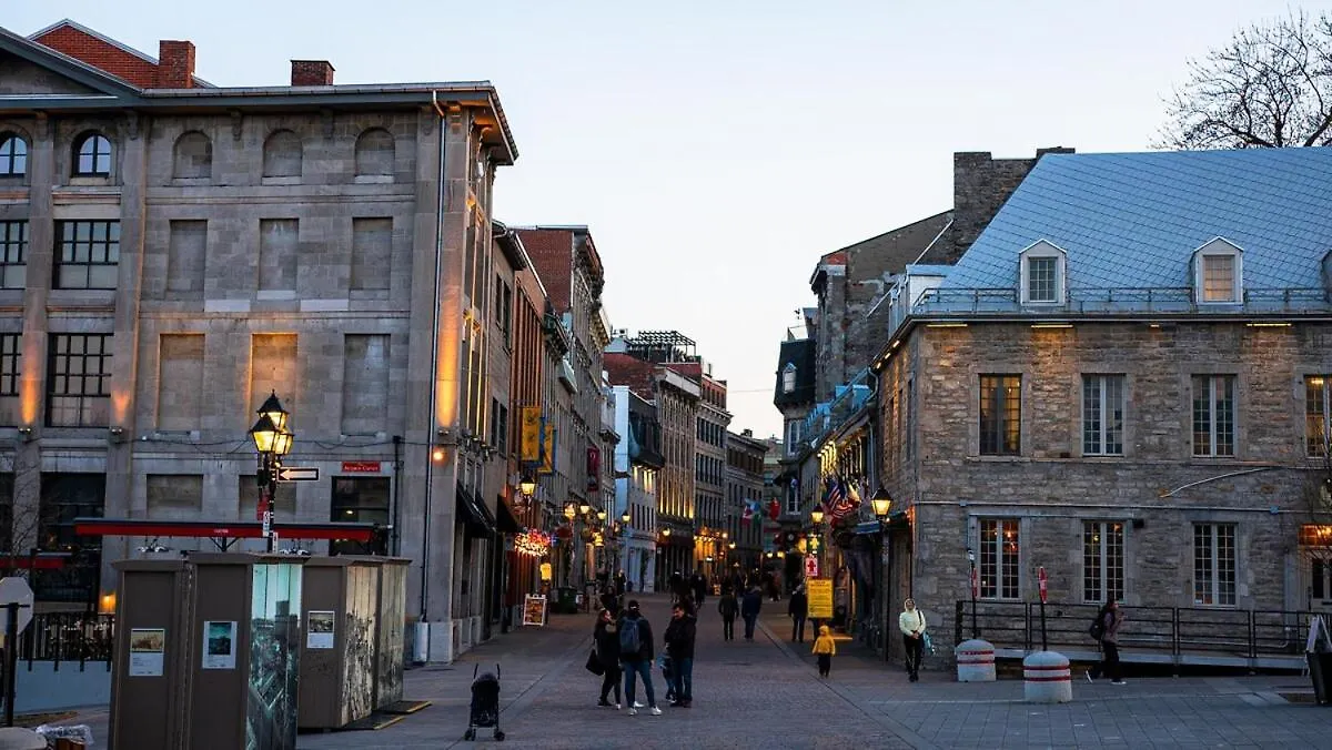 Spacious Two Stories Condo In Old Port Free Parking Montréal